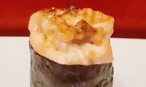 Запеченные суши  - лосось (1шт)
