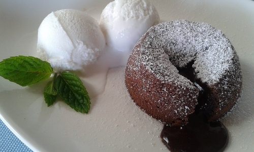 CHOCOLATE FONDANT ja vanil  jäätis