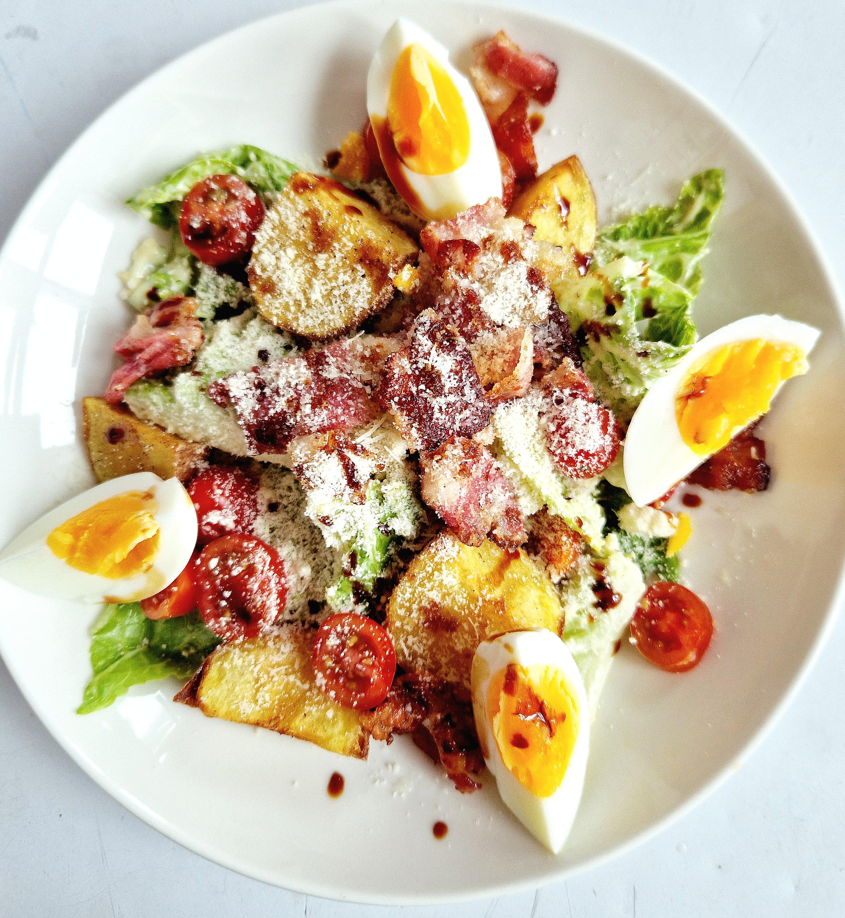 Caesar салат с беконом