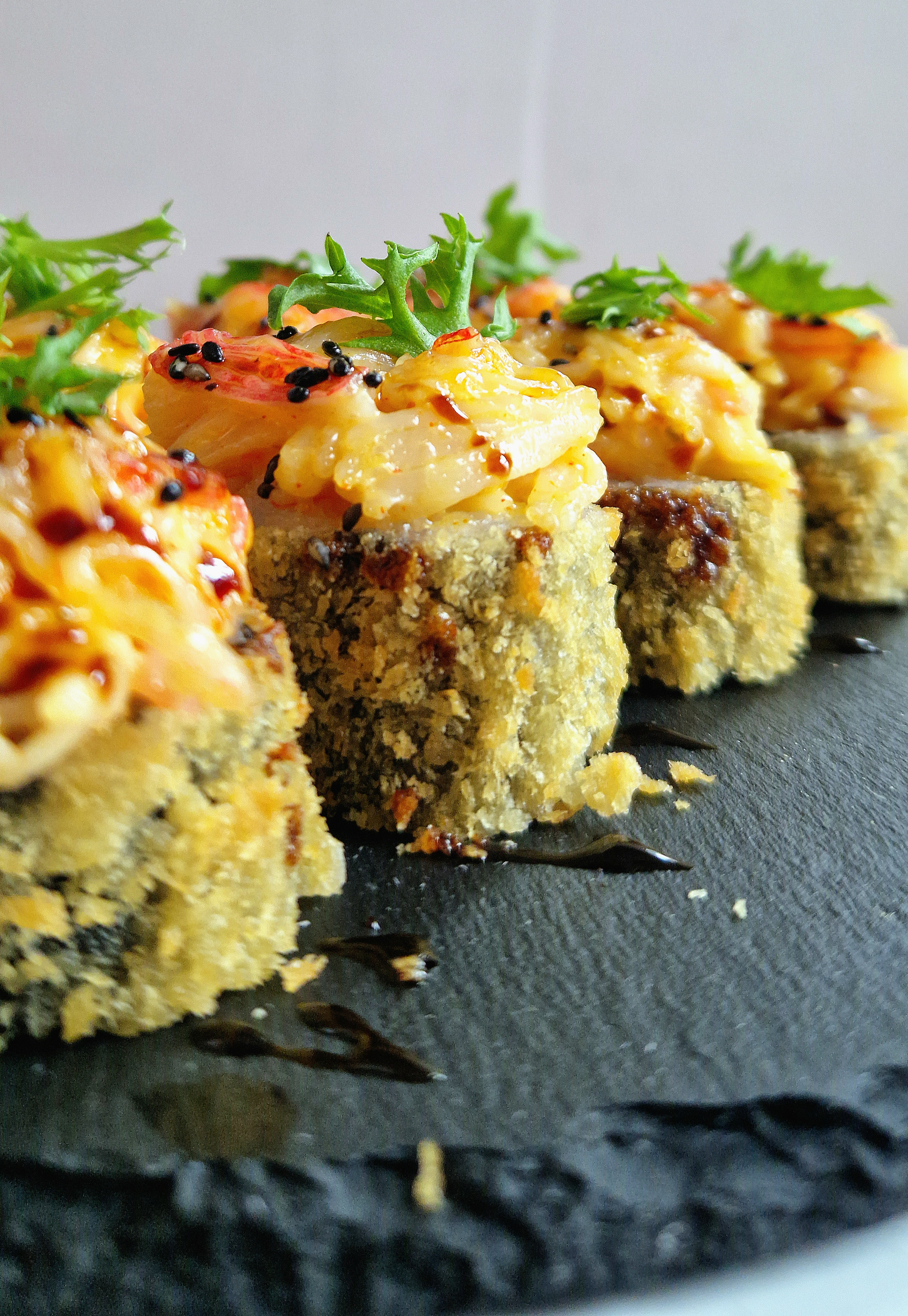 Küpsetatud "Volcano" maki 10tk