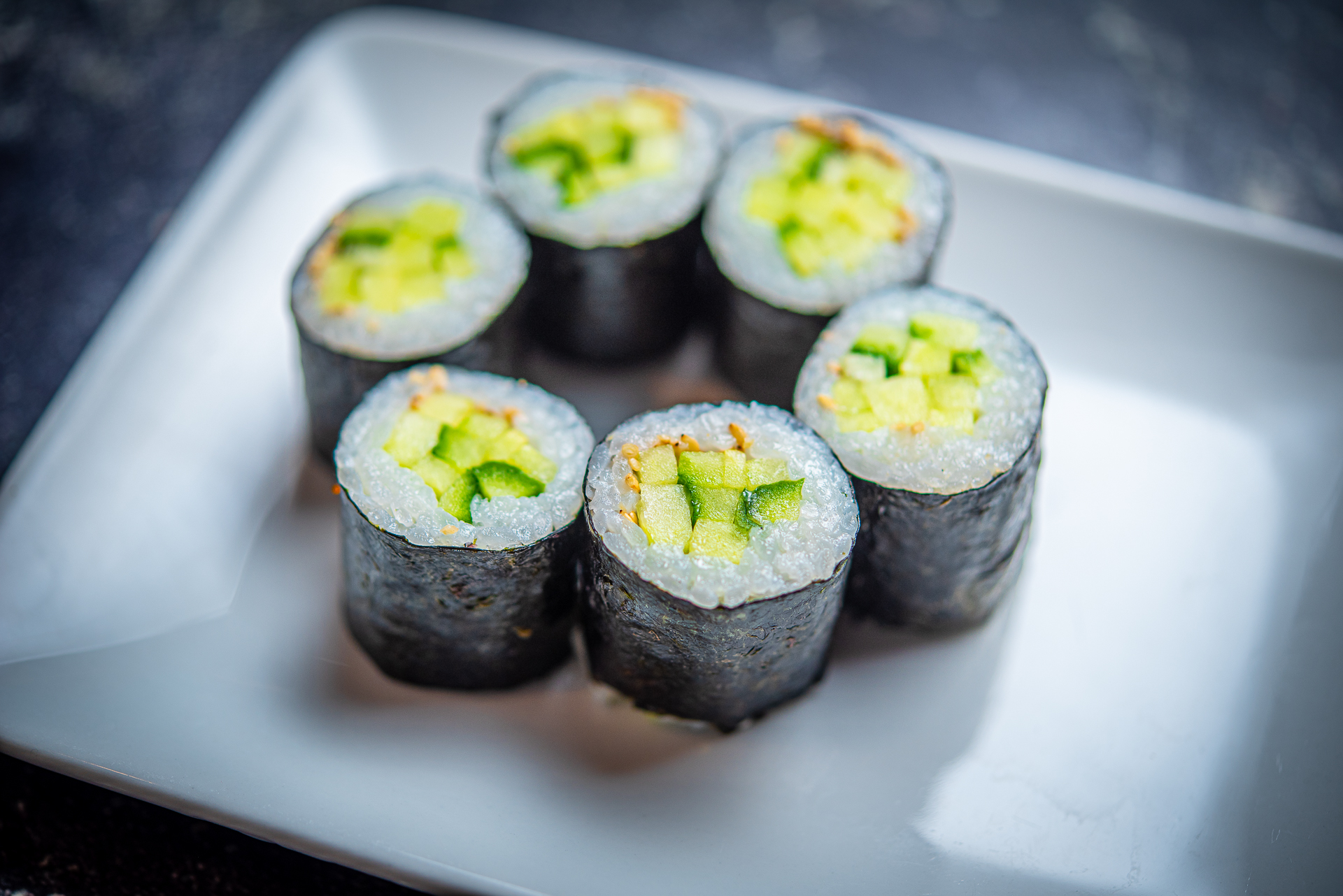 Hosomaki maki avokaadoga (6tk)